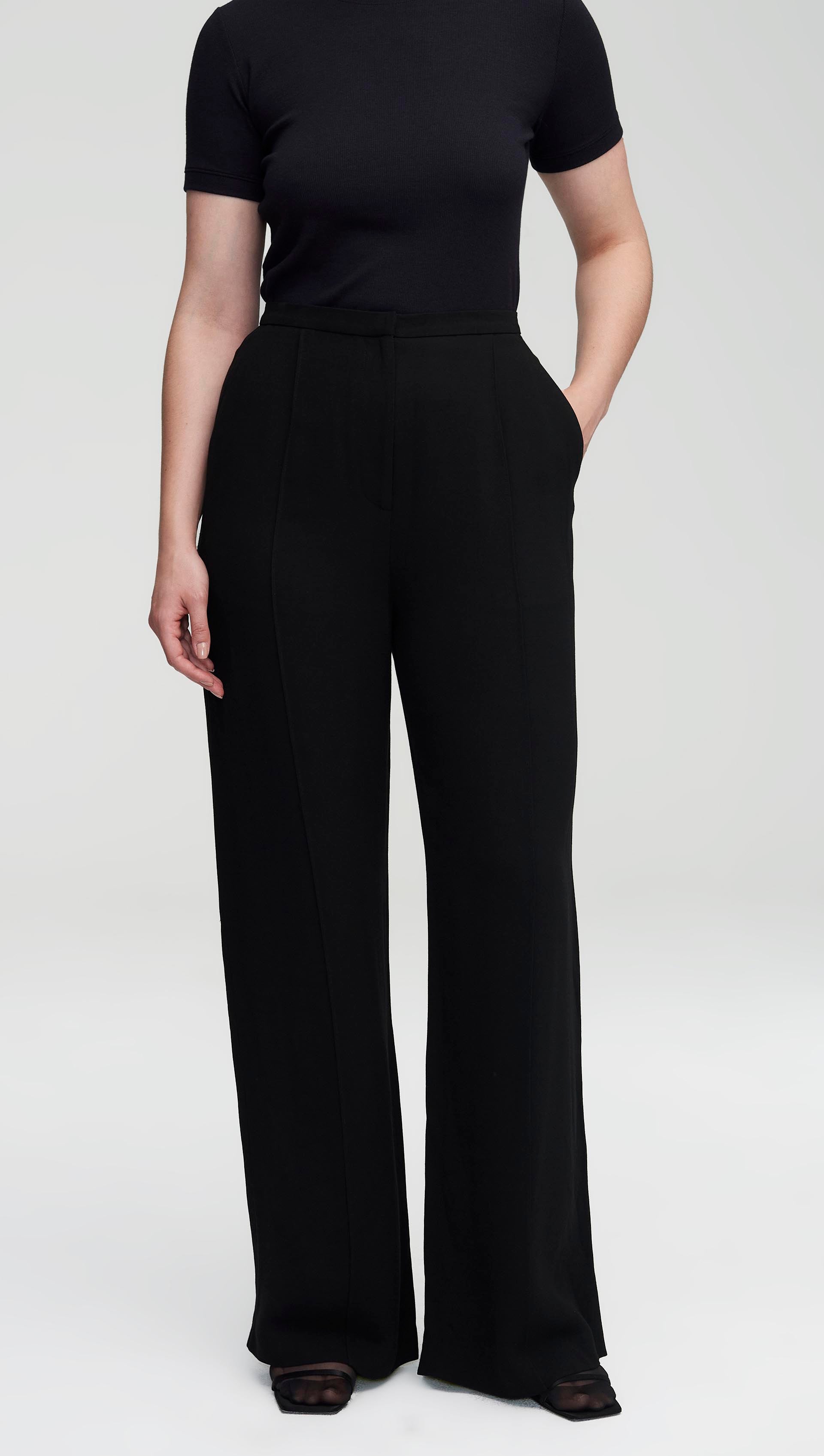 Pintuck Wide Leg Trouser in Viscose Wool Crepe | Black