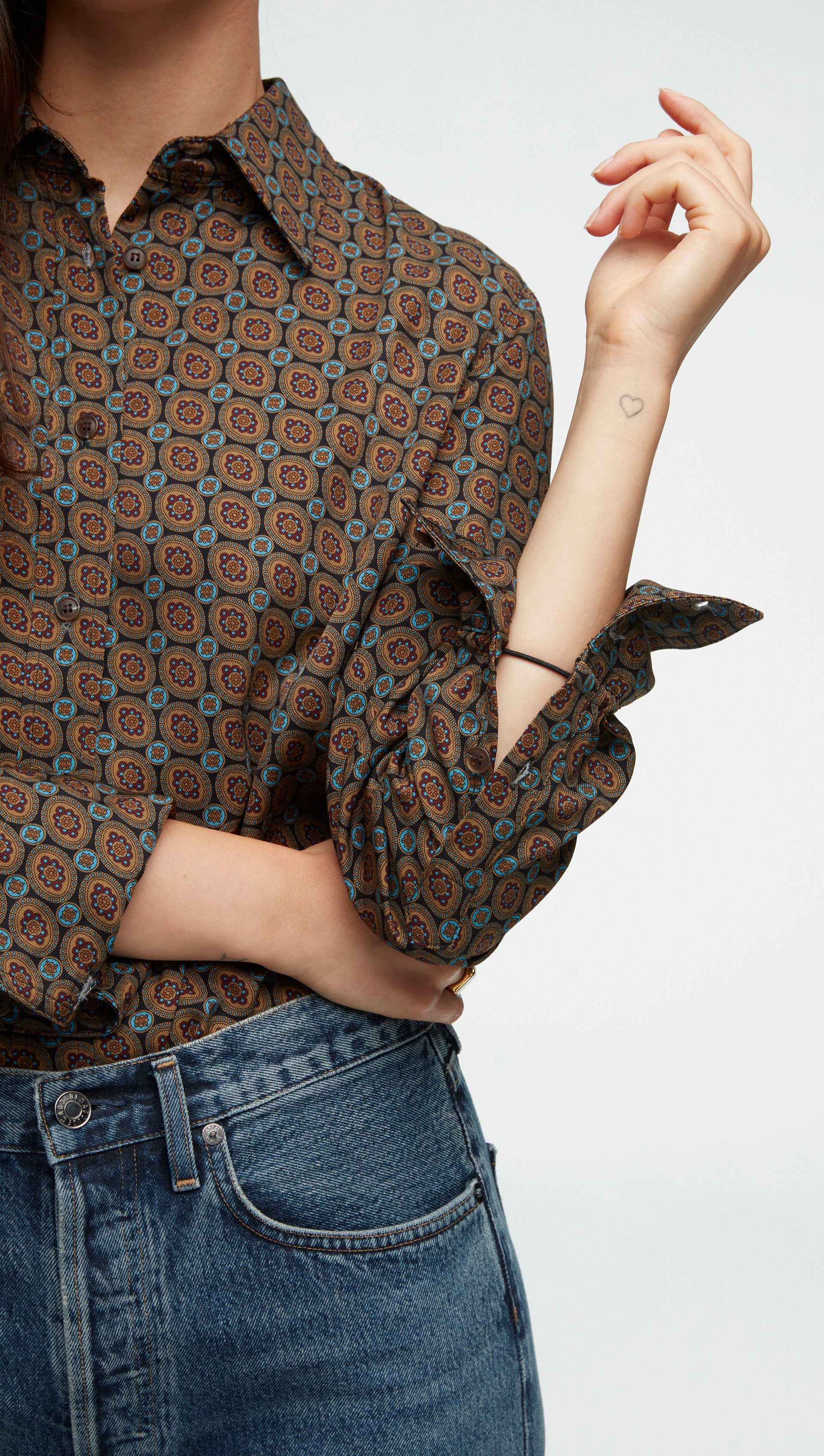 Slim Blouse in Viscose Twill | Medallion Print